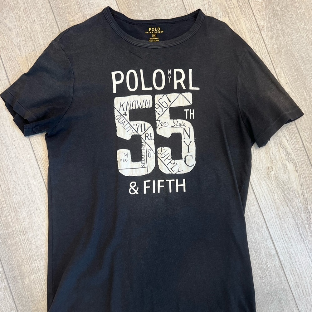 Polo Ralph Lauren Men's POLO NY RL 55TH & FIFTH
Size M
